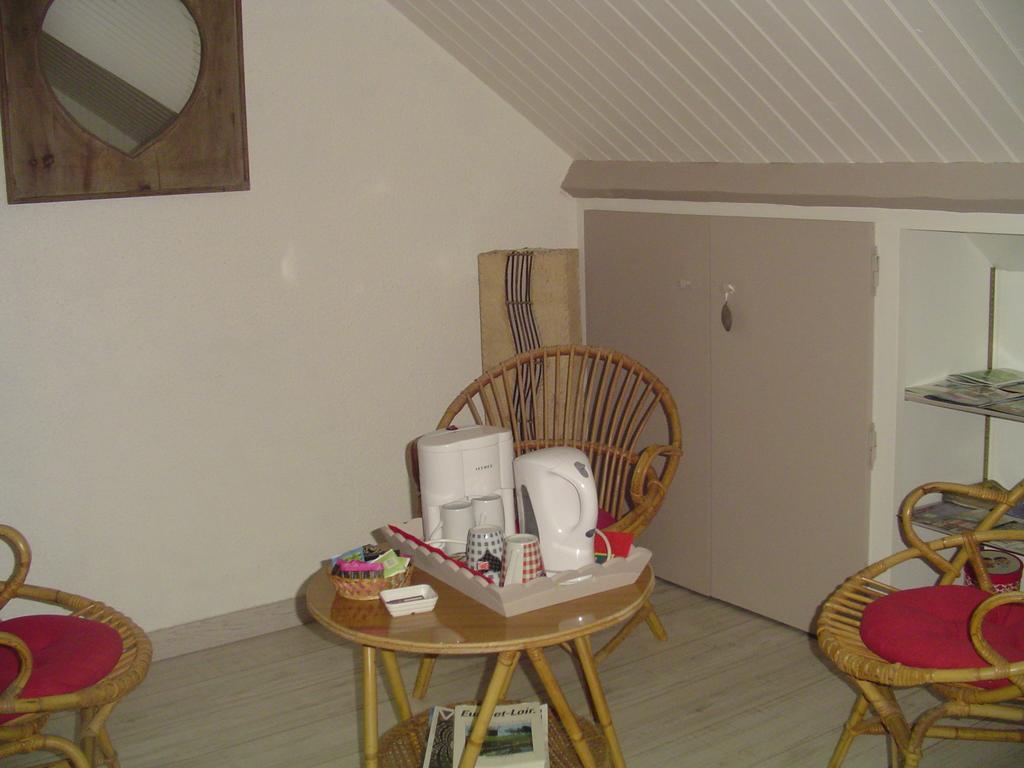 Chambre Crescia Vernouillet  Extérieur photo